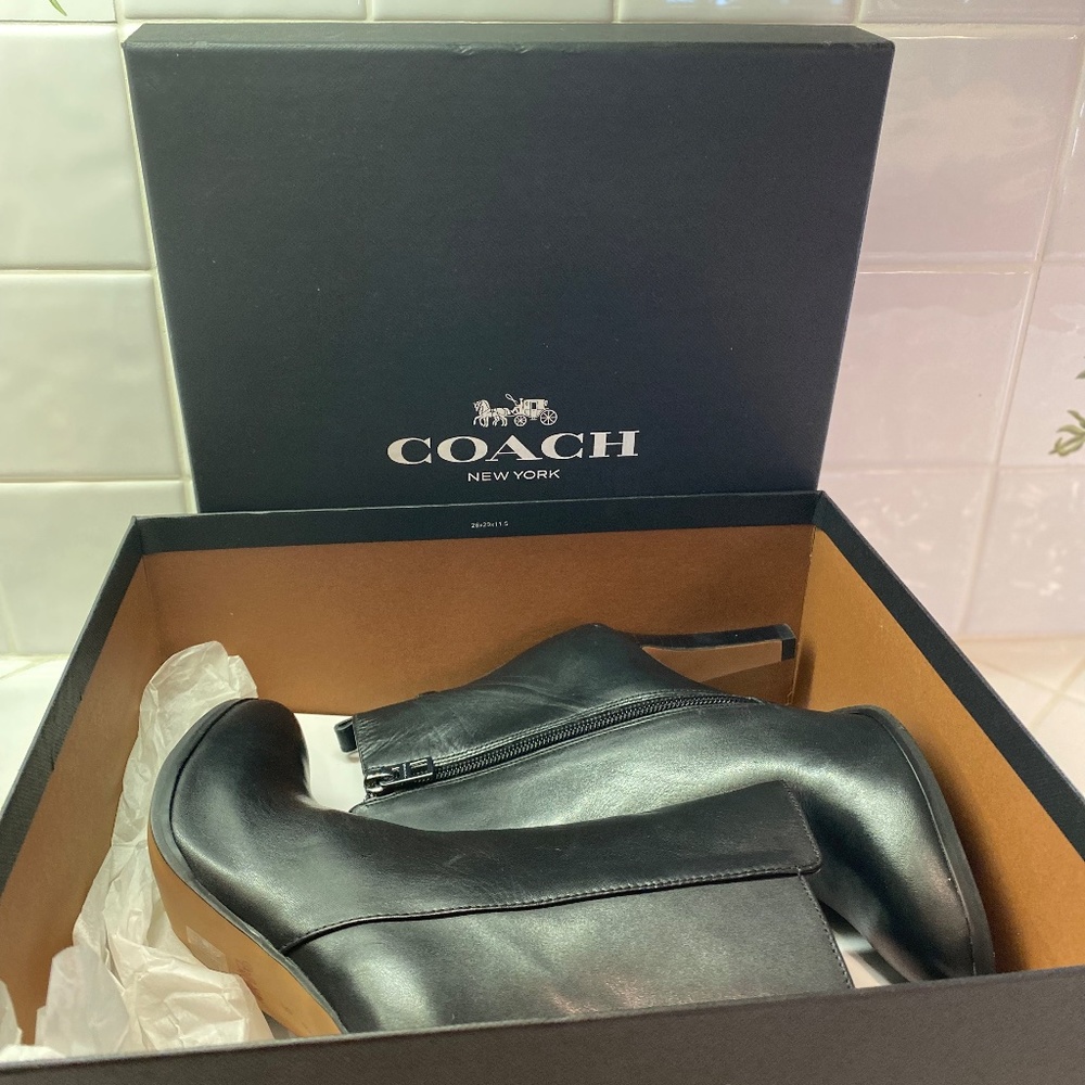 GORGEOUS COACH CLASSIC BLACK CALF SKIN LEATHER ANKLE BOOT: BRAND NEW IN BOX - Picture 13 of 13